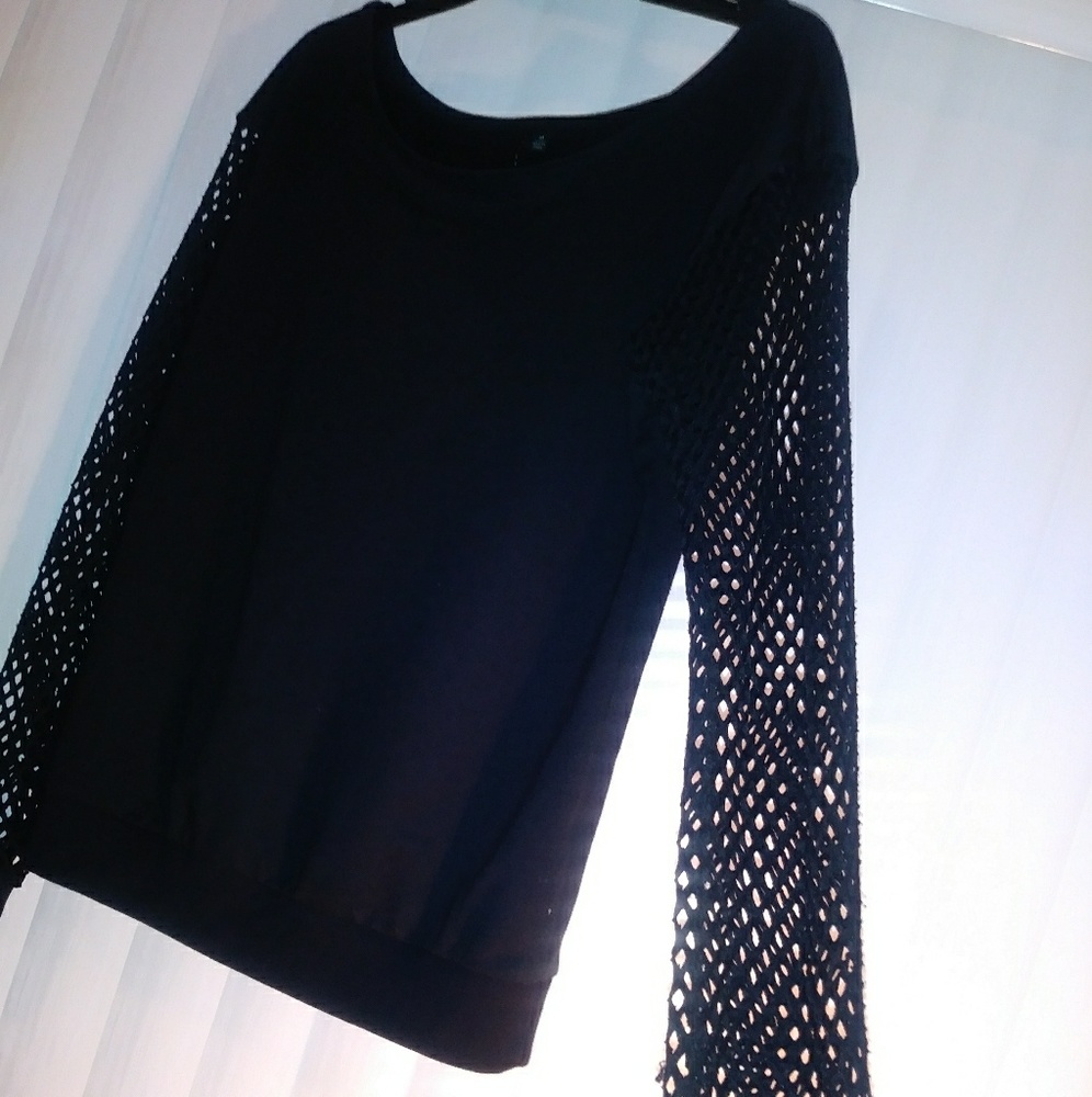 Black light-sweater blouse w/fish-net sleeves
